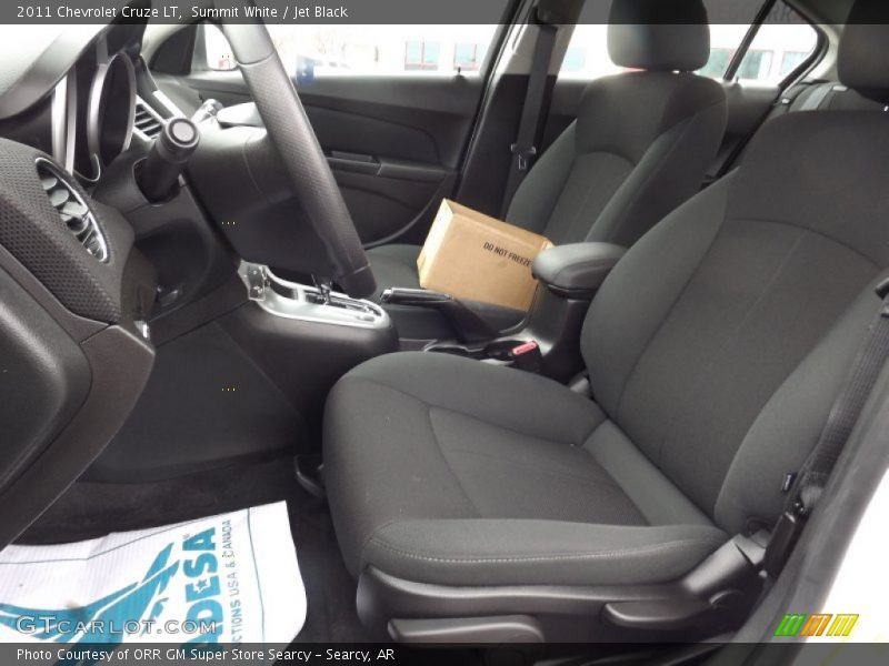 Summit White / Jet Black 2011 Chevrolet Cruze LT