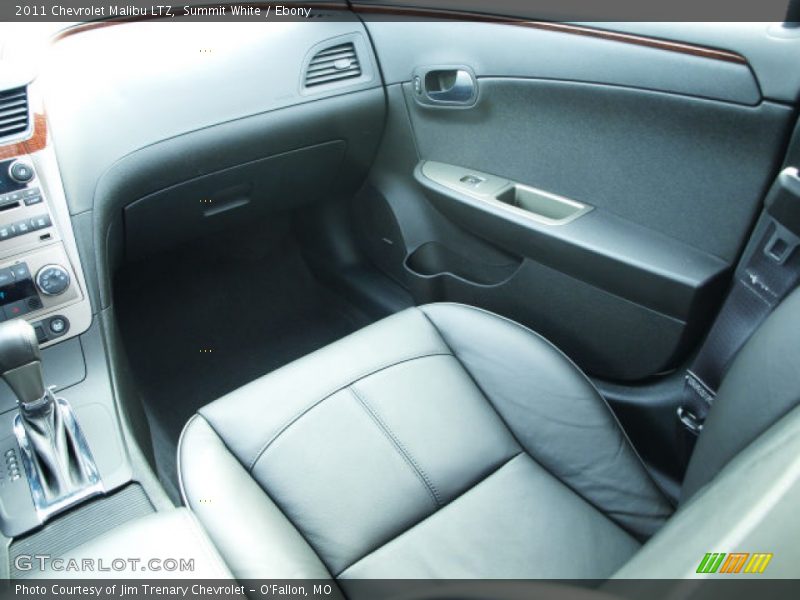Summit White / Ebony 2011 Chevrolet Malibu LTZ