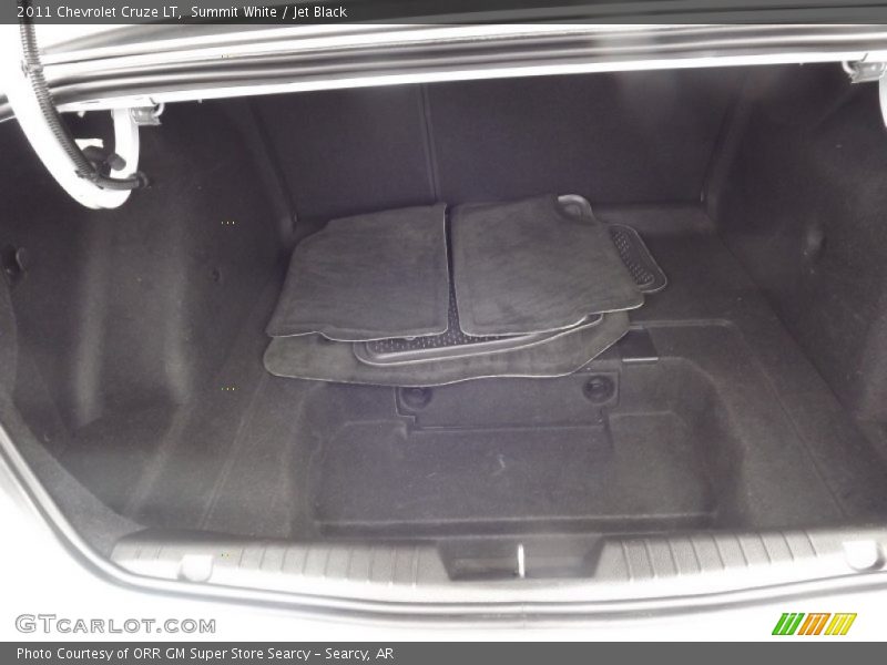 Summit White / Jet Black 2011 Chevrolet Cruze LT