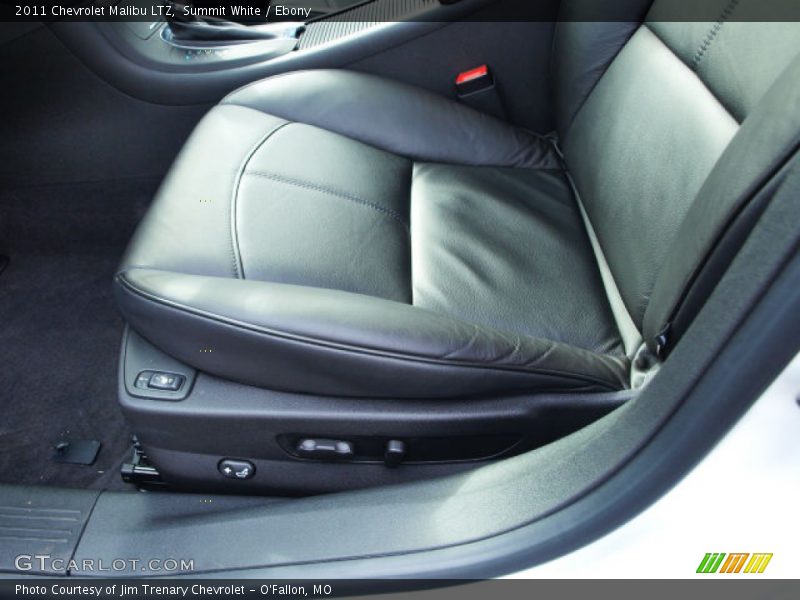 Summit White / Ebony 2011 Chevrolet Malibu LTZ