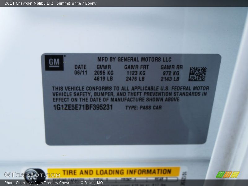 Summit White / Ebony 2011 Chevrolet Malibu LTZ
