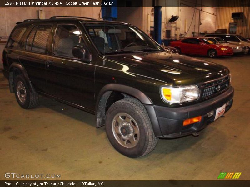 Cobalt Green Pearl / Gray 1997 Nissan Pathfinder XE 4x4