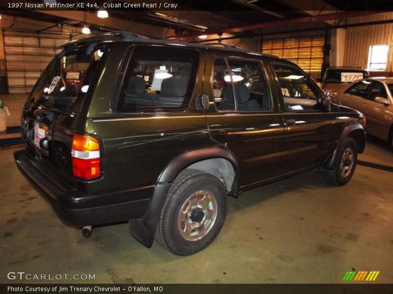 Cobalt Green Pearl / Gray 1997 Nissan Pathfinder XE 4x4