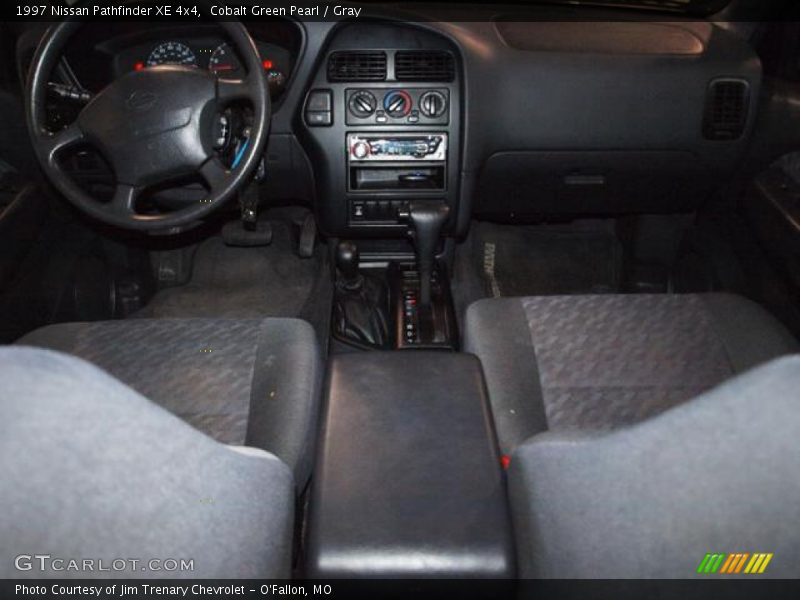 Cobalt Green Pearl / Gray 1997 Nissan Pathfinder XE 4x4