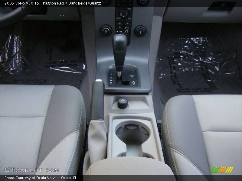 Passion Red / Dark Beige/Quartz 2005 Volvo V50 T5