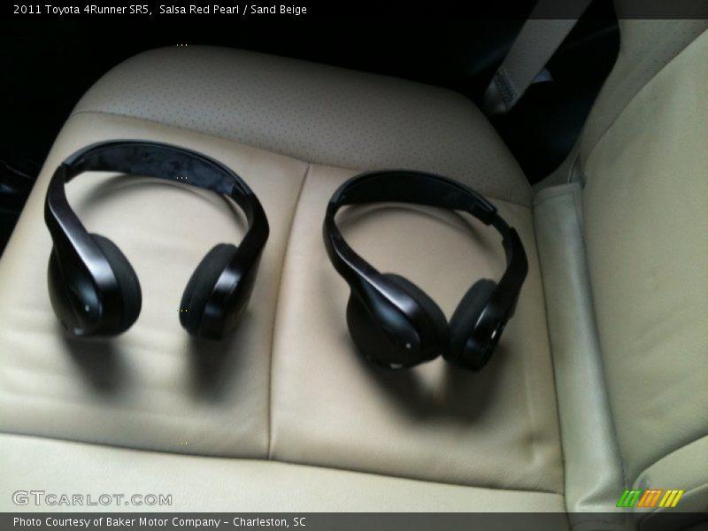 Salsa Red Pearl / Sand Beige 2011 Toyota 4Runner SR5