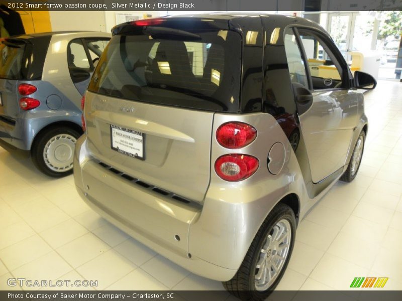 Silver Metallic / Design Black 2012 Smart fortwo passion coupe