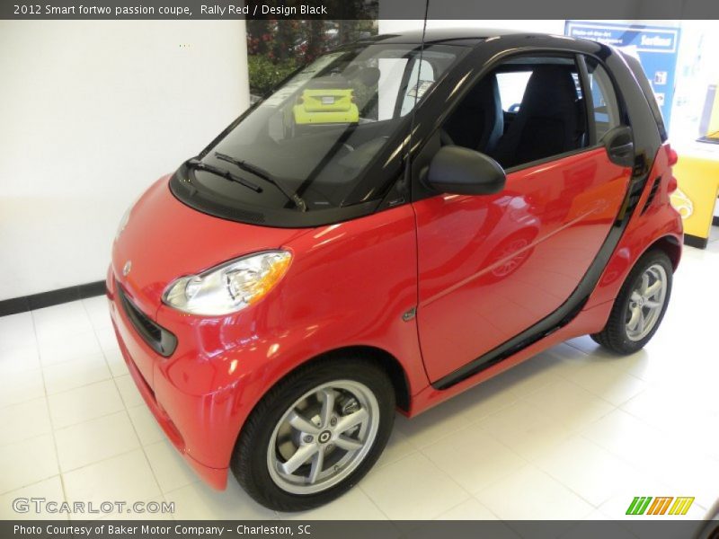 Rally Red / Design Black 2012 Smart fortwo passion coupe