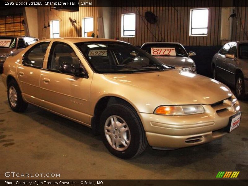Champagne Pearl / Camel 1999 Dodge Stratus