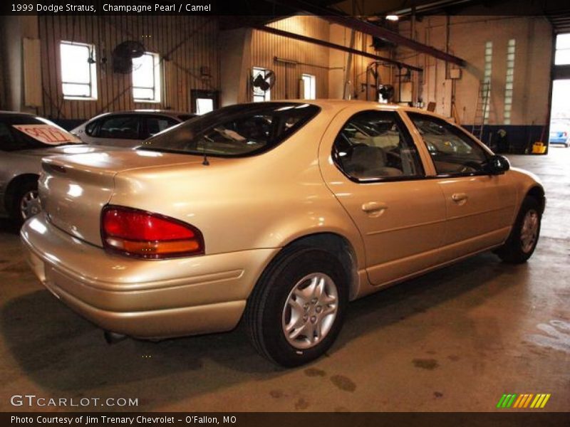 Champagne Pearl / Camel 1999 Dodge Stratus