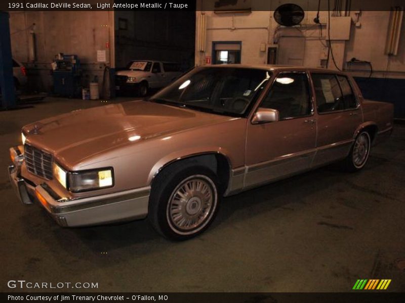 Light Antelope Metallic / Taupe 1991 Cadillac DeVille Sedan