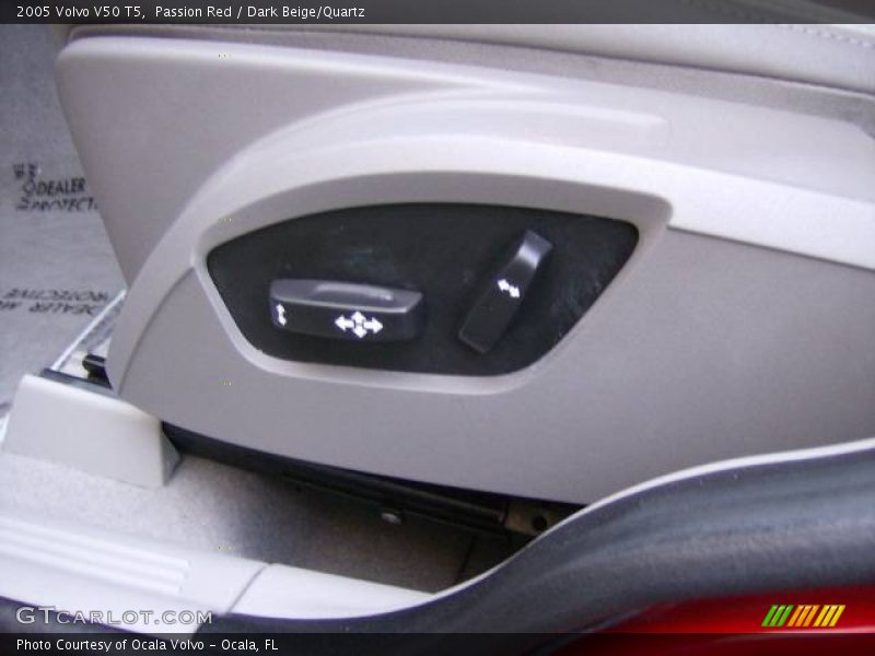 Passion Red / Dark Beige/Quartz 2005 Volvo V50 T5