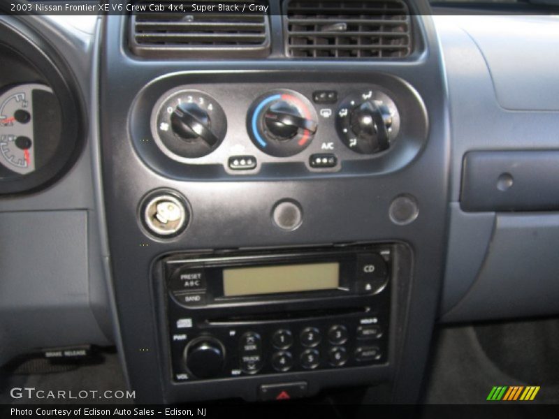Super Black / Gray 2003 Nissan Frontier XE V6 Crew Cab 4x4