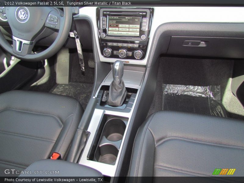 Tungsten Silver Metallic / Titan Black 2012 Volkswagen Passat 2.5L SE