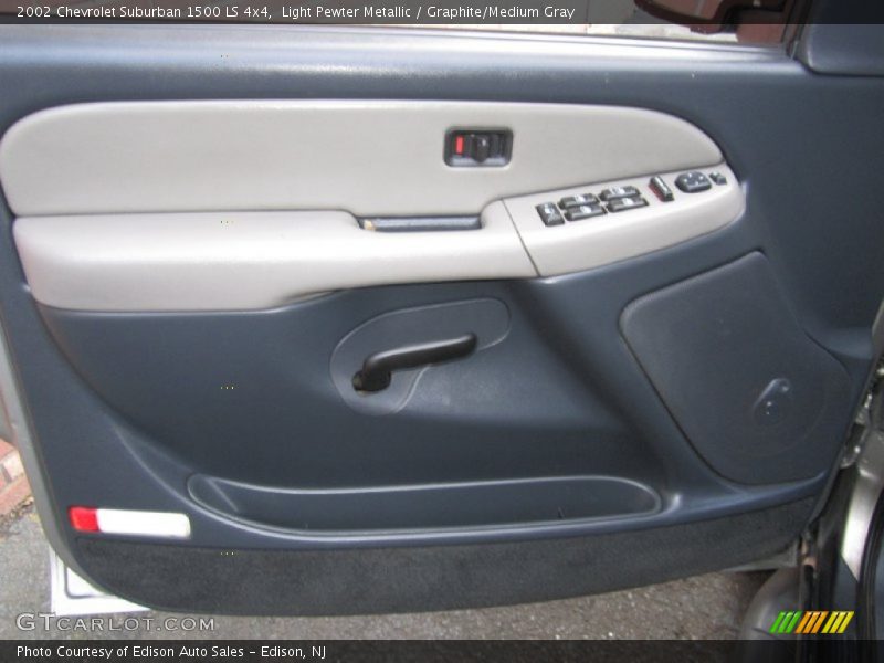 Light Pewter Metallic / Graphite/Medium Gray 2002 Chevrolet Suburban 1500 LS 4x4
