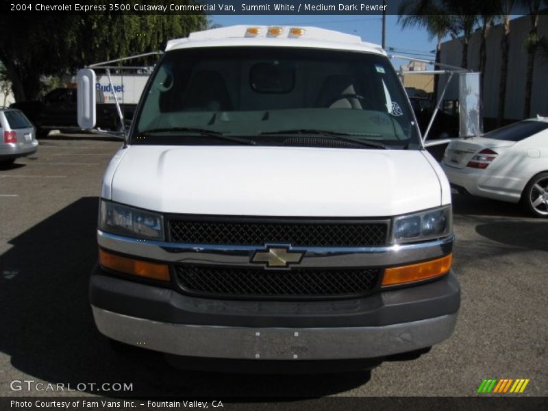 Summit White / Medium Dark Pewter 2004 Chevrolet Express 3500 Cutaway Commercial Van