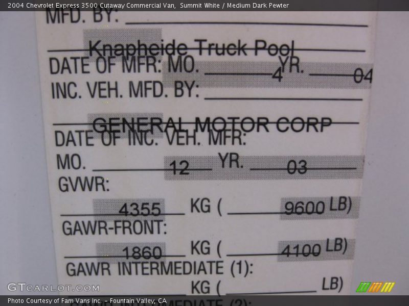Summit White / Medium Dark Pewter 2004 Chevrolet Express 3500 Cutaway Commercial Van