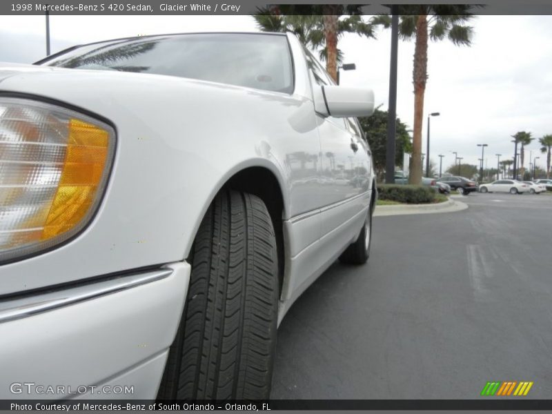 Glacier White / Grey 1998 Mercedes-Benz S 420 Sedan
