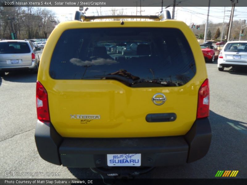 Solar Yellow / Steel/Graphite 2005 Nissan Xterra S 4x4