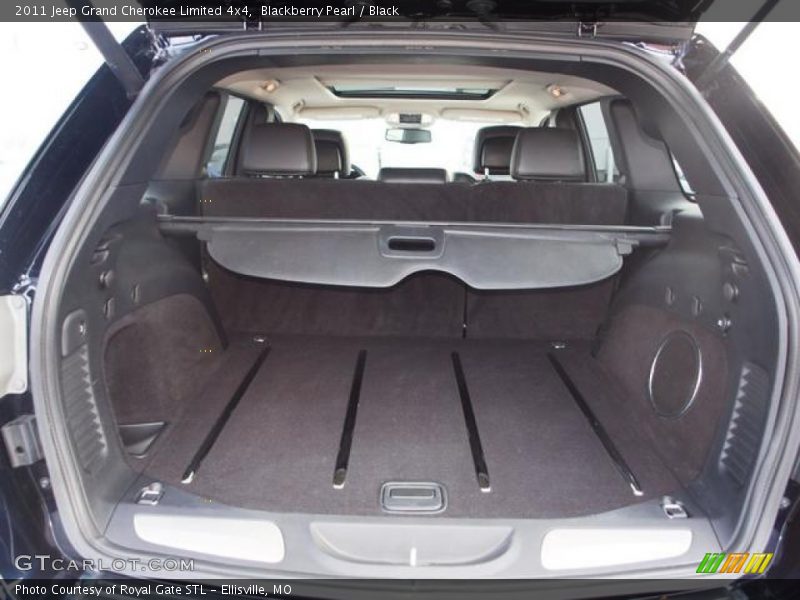 Blackberry Pearl / Black 2011 Jeep Grand Cherokee Limited 4x4