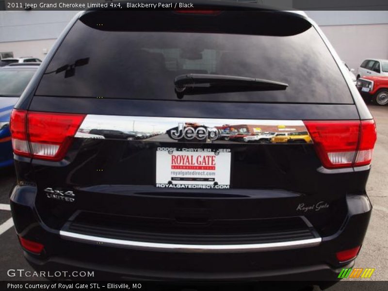 Blackberry Pearl / Black 2011 Jeep Grand Cherokee Limited 4x4