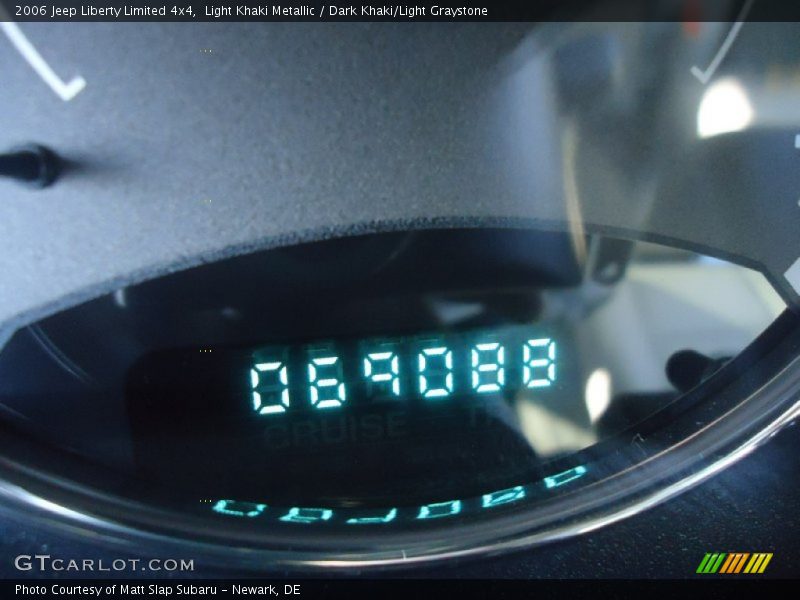 Light Khaki Metallic / Dark Khaki/Light Graystone 2006 Jeep Liberty Limited 4x4