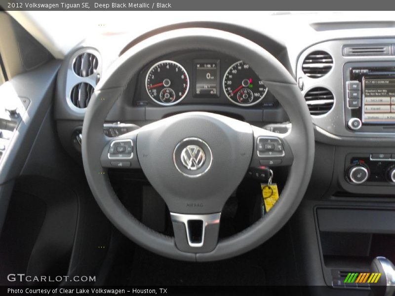 Deep Black Metallic / Black 2012 Volkswagen Tiguan SE