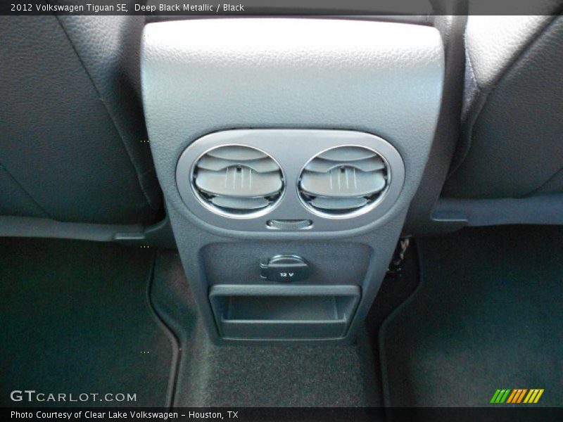 Deep Black Metallic / Black 2012 Volkswagen Tiguan SE