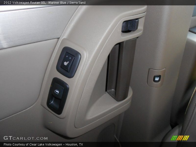 Mariner Blue / Sierra Sand 2012 Volkswagen Routan SEL