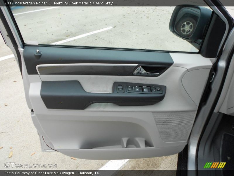 Door Panel of 2012 Routan S