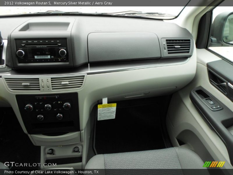 Mercury Silver Metallic / Aero Gray 2012 Volkswagen Routan S