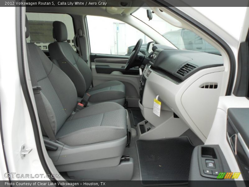  2012 Routan S Aero Gray Interior