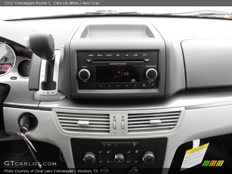 Controls of 2012 Routan S