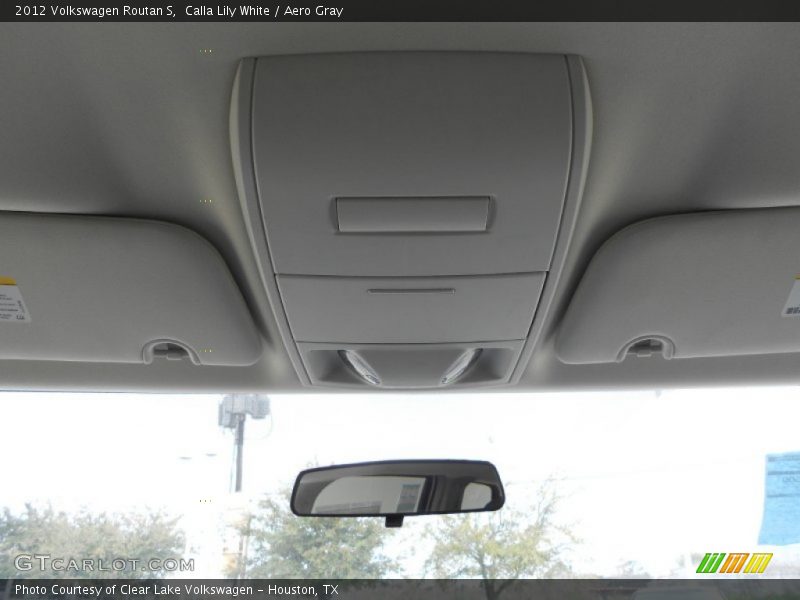 Calla Lily White / Aero Gray 2012 Volkswagen Routan S
