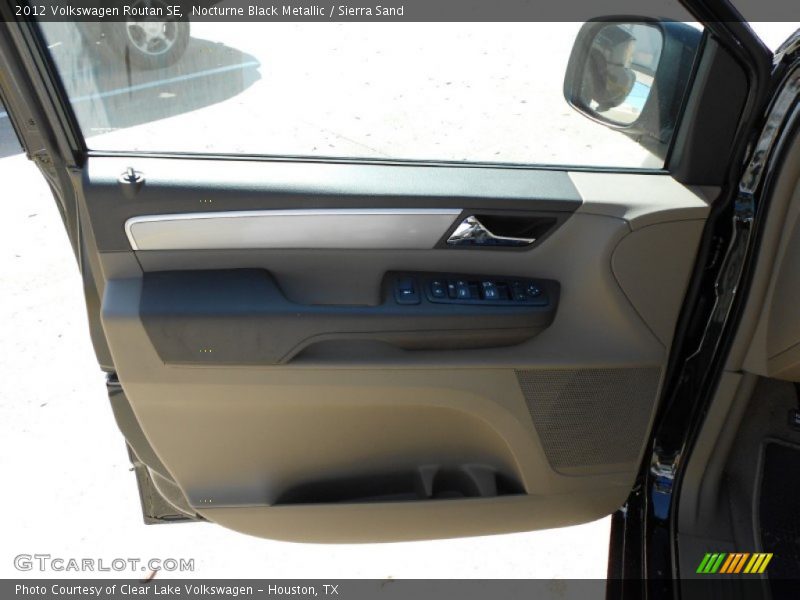 Nocturne Black Metallic / Sierra Sand 2012 Volkswagen Routan SE