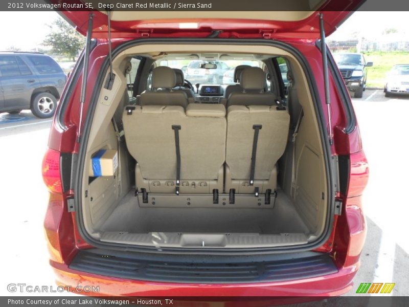 Deep Claret Red Metallic / Sierra Sand 2012 Volkswagen Routan SE