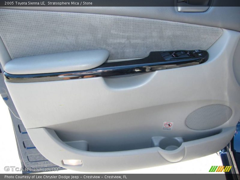 Stratosphere Mica / Stone 2005 Toyota Sienna LE