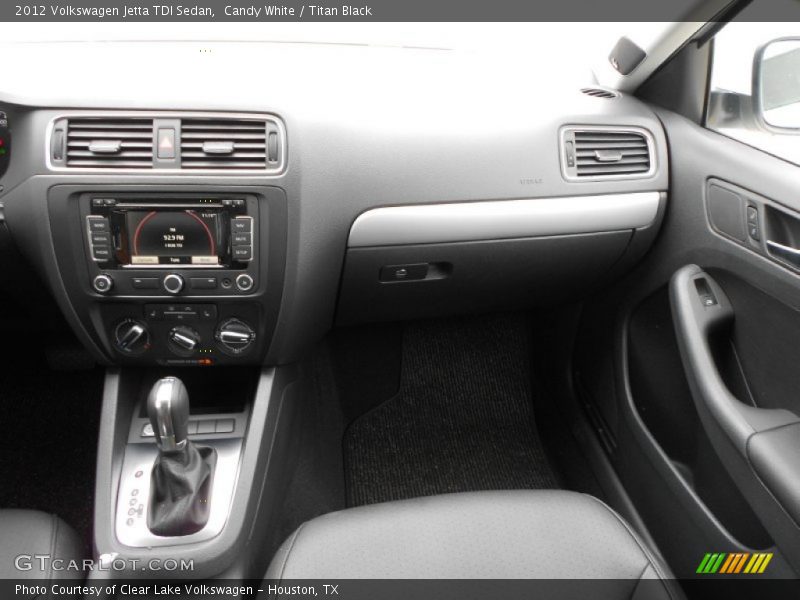 Candy White / Titan Black 2012 Volkswagen Jetta TDI Sedan