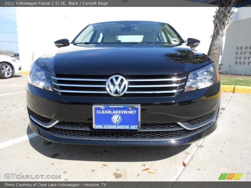 Black / Cornsilk Beige 2012 Volkswagen Passat 2.5L SE