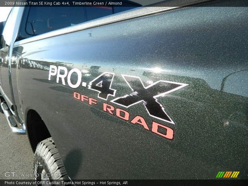  2009 Titan SE King Cab 4x4 Logo