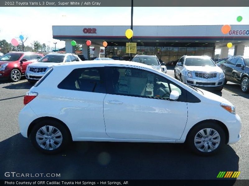 Super White / Ash Gray 2012 Toyota Yaris L 3 Door