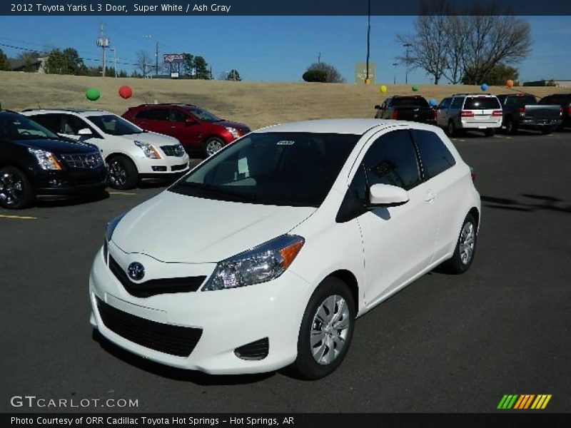 Super White / Ash Gray 2012 Toyota Yaris L 3 Door