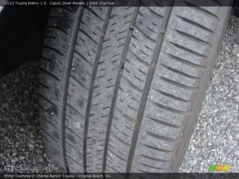 Classic Silver Metallic / Dark Charcoal 2010 Toyota Matrix 1.8