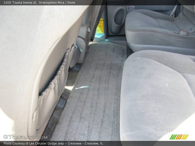 Stratosphere Mica / Stone 2005 Toyota Sienna LE