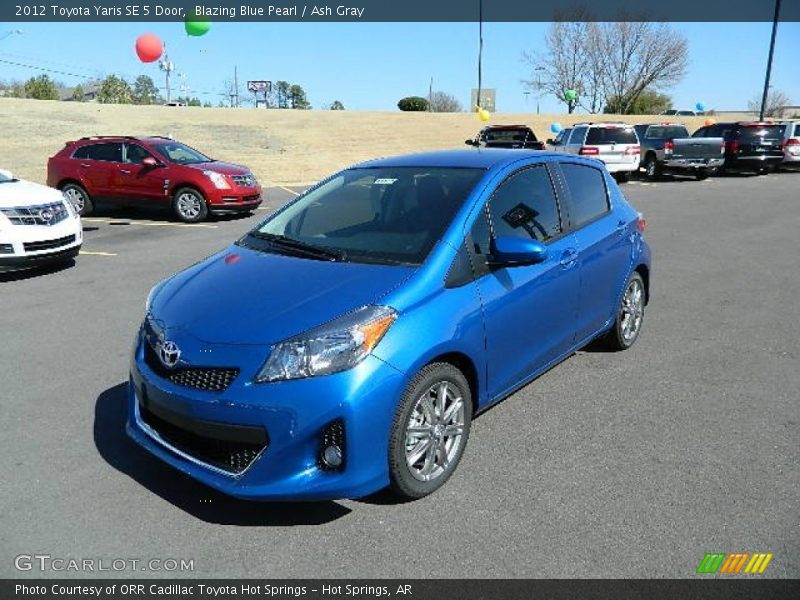 Blazing Blue Pearl / Ash Gray 2012 Toyota Yaris SE 5 Door
