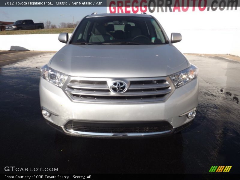 Classic Silver Metallic / Ash 2012 Toyota Highlander SE