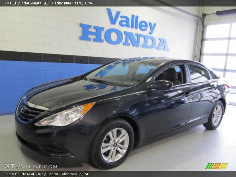 Pacific Blue Pearl / Gray 2011 Hyundai Sonata GLS