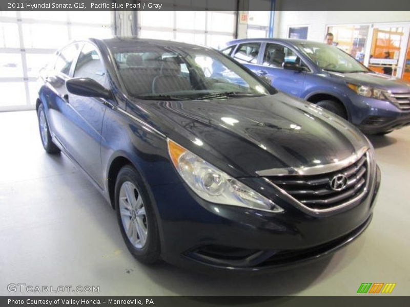 Pacific Blue Pearl / Gray 2011 Hyundai Sonata GLS