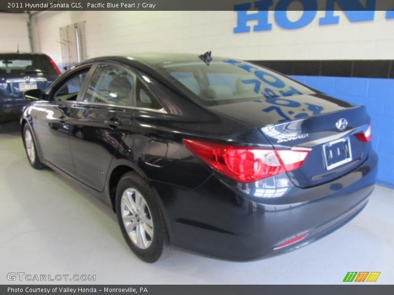 Pacific Blue Pearl / Gray 2011 Hyundai Sonata GLS