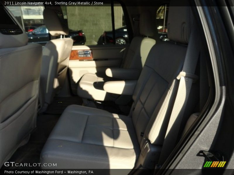 Sterling Grey Metallic / Stone 2011 Lincoln Navigator 4x4
